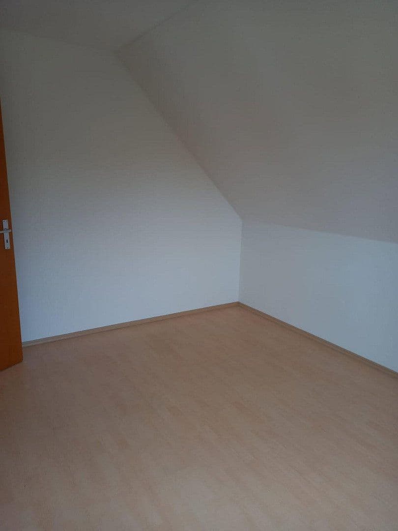 Pronájem bytu 3+kk 85 m², Finkenbergstr. 6, Heilbronn-Biberach, Bádensko-Württembersko Pronájem bytu 3+kk 85 m², Finkenbergstr. 6, Heilbronn-Biberach, Bádensko-Württembersko