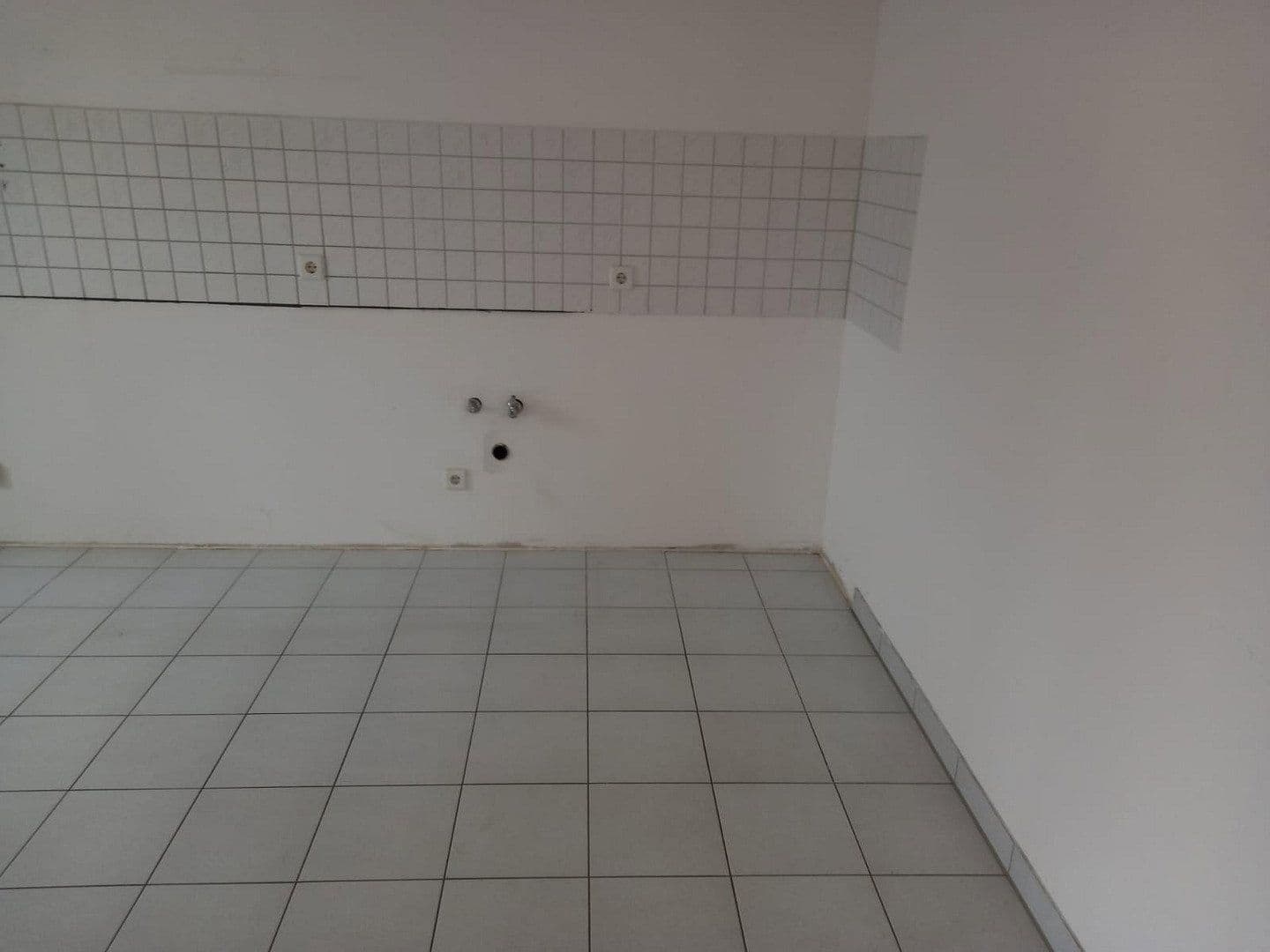Pronájem bytu 3+kk 85 m², Finkenbergstr. 6, Heilbronn-Biberach, Bádensko-Württembersko Pronájem bytu 3+kk 85 m², Finkenbergstr. 6, Heilbronn-Biberach, Bádensko-Württembersko