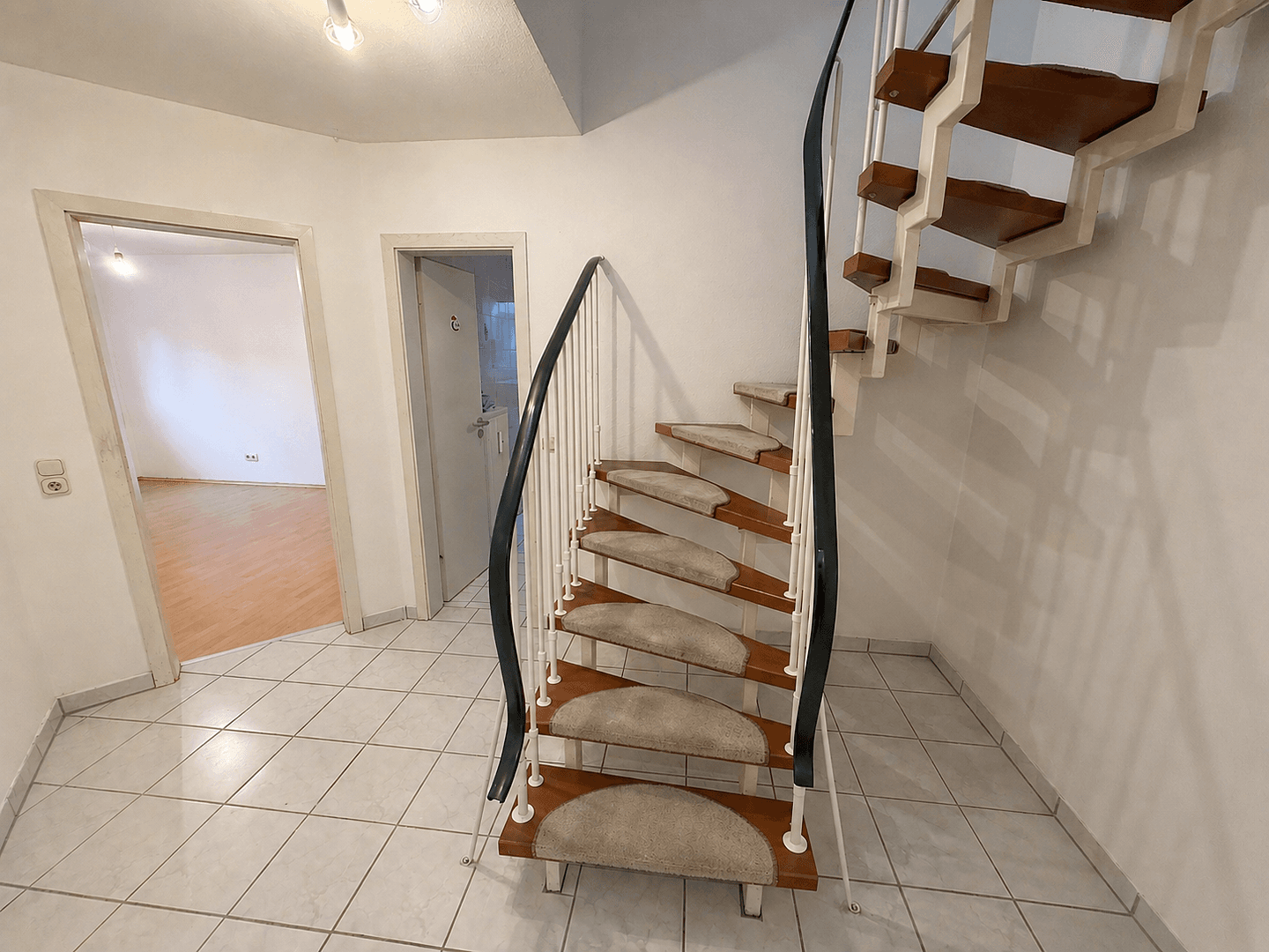 Prodej bytu 3+1 95 m², Neu-Anspach, Hessen Prodej bytu 3+1 95 m², Neu-Anspach, Hessen
