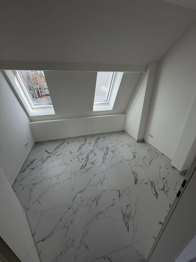 Pronájem bytu 4+1 111 m², Küfersteig 2, Berlin, Berlín Pronájem bytu 4+1 111 m², Küfersteig 2, Berlin, Berlín