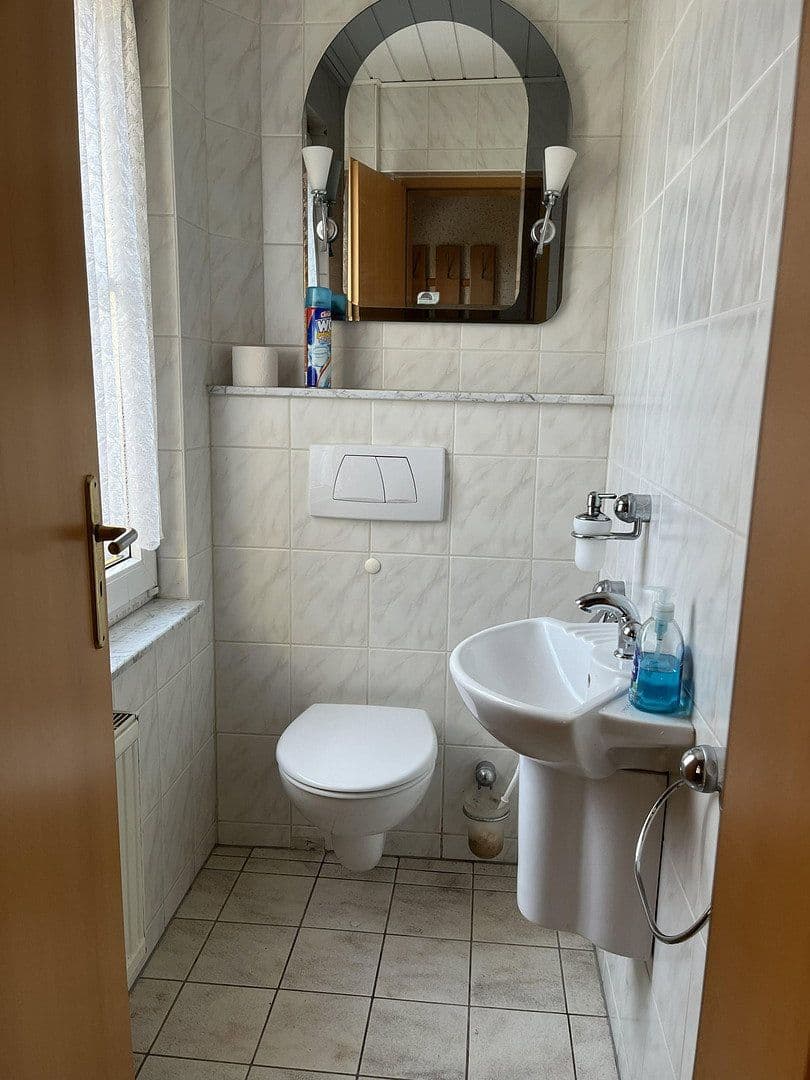 Prodej domu 138 m², pozemek 254 m², Halle, Sasko-Anhaltsko Prodej domu 138 m², pozemek 254 m², Halle, Sasko-Anhaltsko