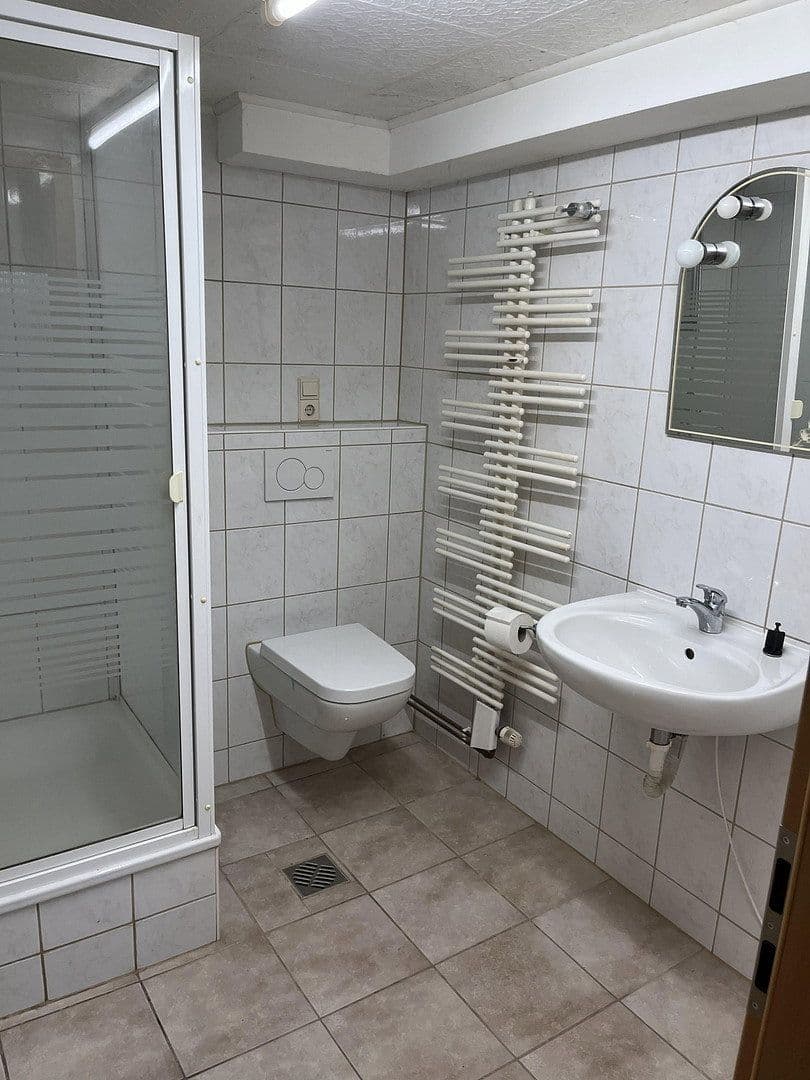 Prodej domu 138 m², pozemek 254 m², Halle, Sasko-Anhaltsko Prodej domu 138 m², pozemek 254 m², Halle, Sasko-Anhaltsko