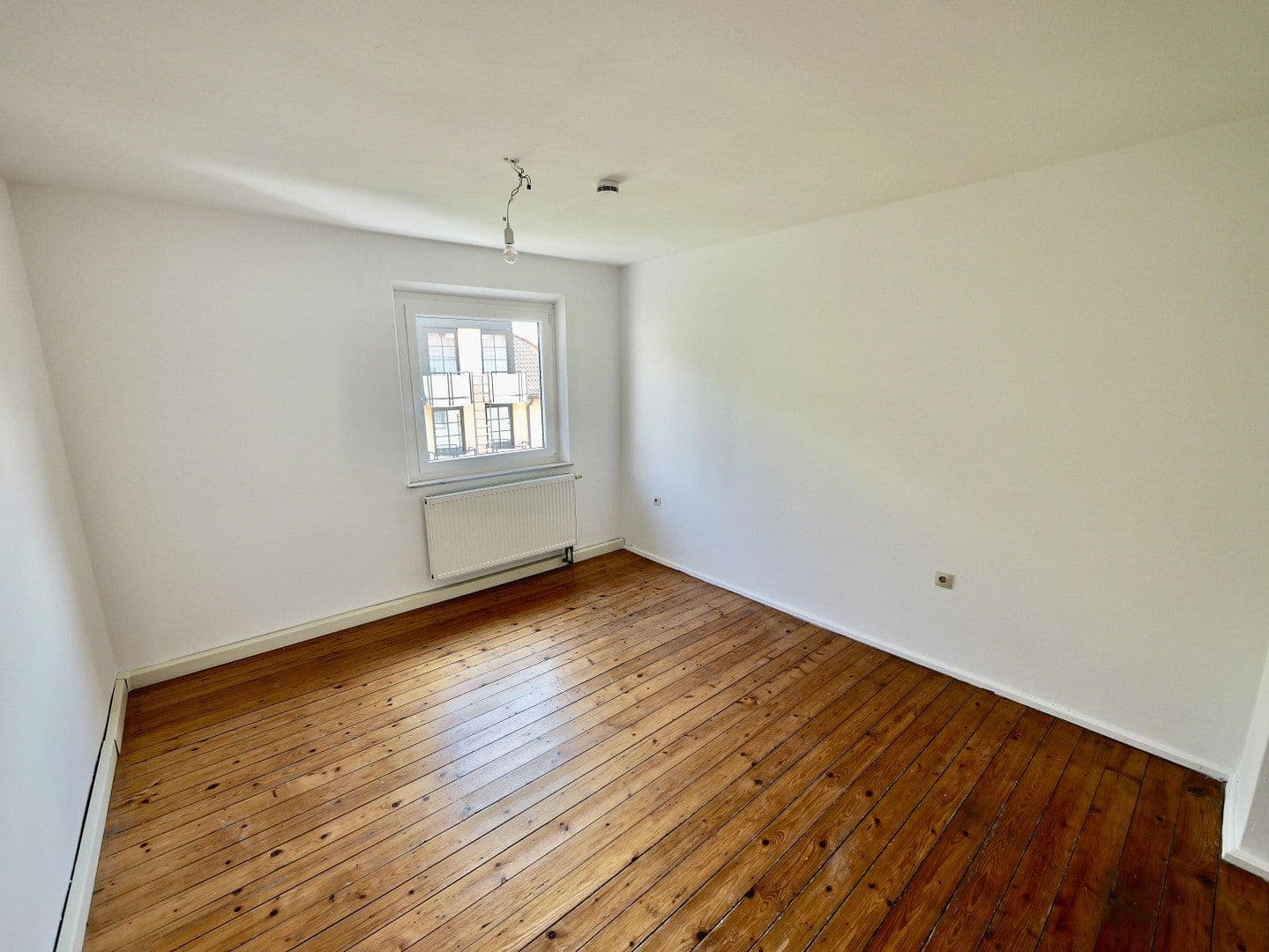 Prodej bytu 3+1 68 m², Schuhstraße 29, Erlangen, Bavorsko Prodej bytu 3+1 68 m², Schuhstraße 29, Erlangen, Bavorsko