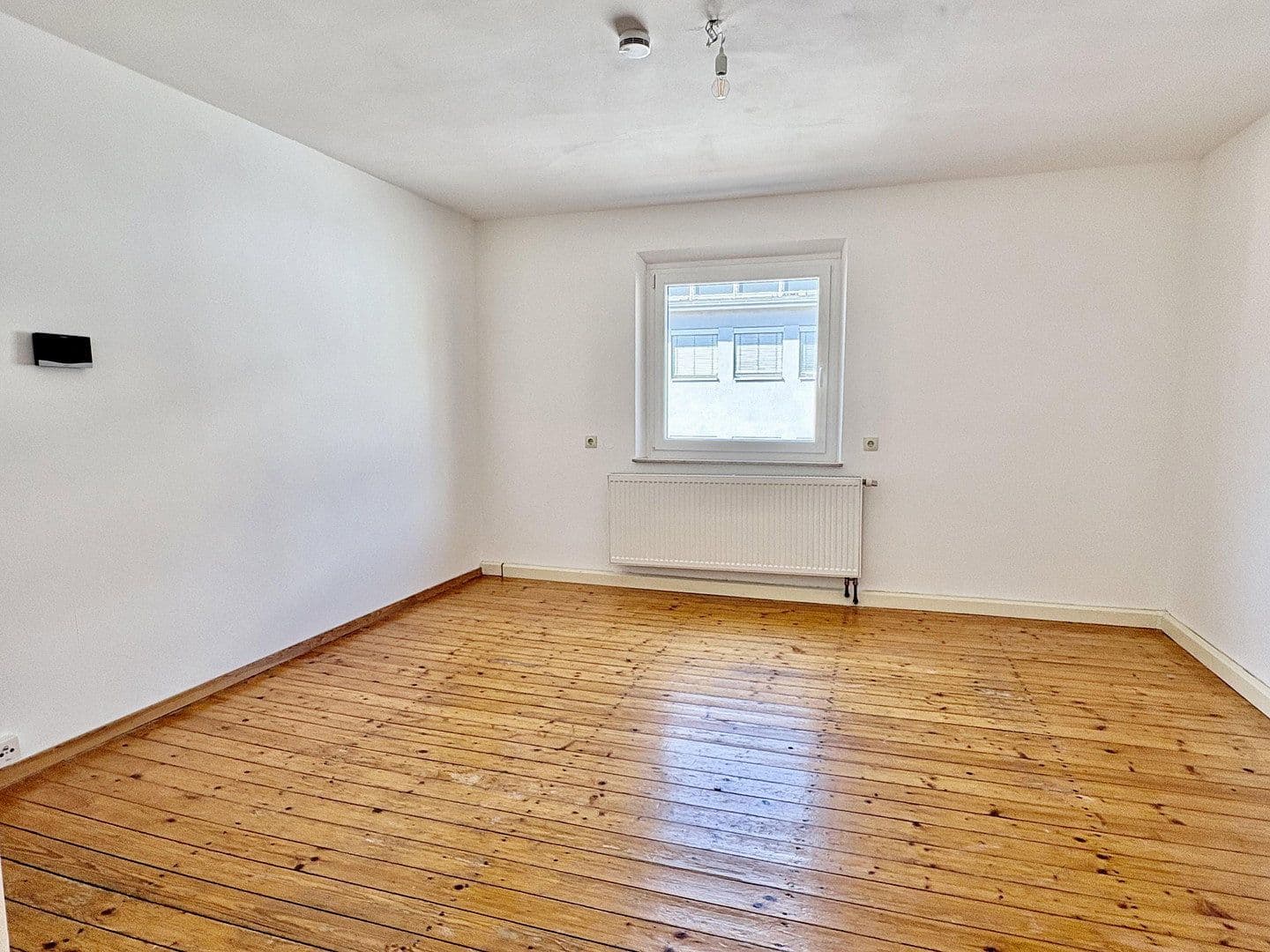 Prodej bytu 3+1 68 m², Schuhstraße 29, Erlangen, Bavorsko Prodej bytu 3+1 68 m², Schuhstraße 29, Erlangen, Bavorsko