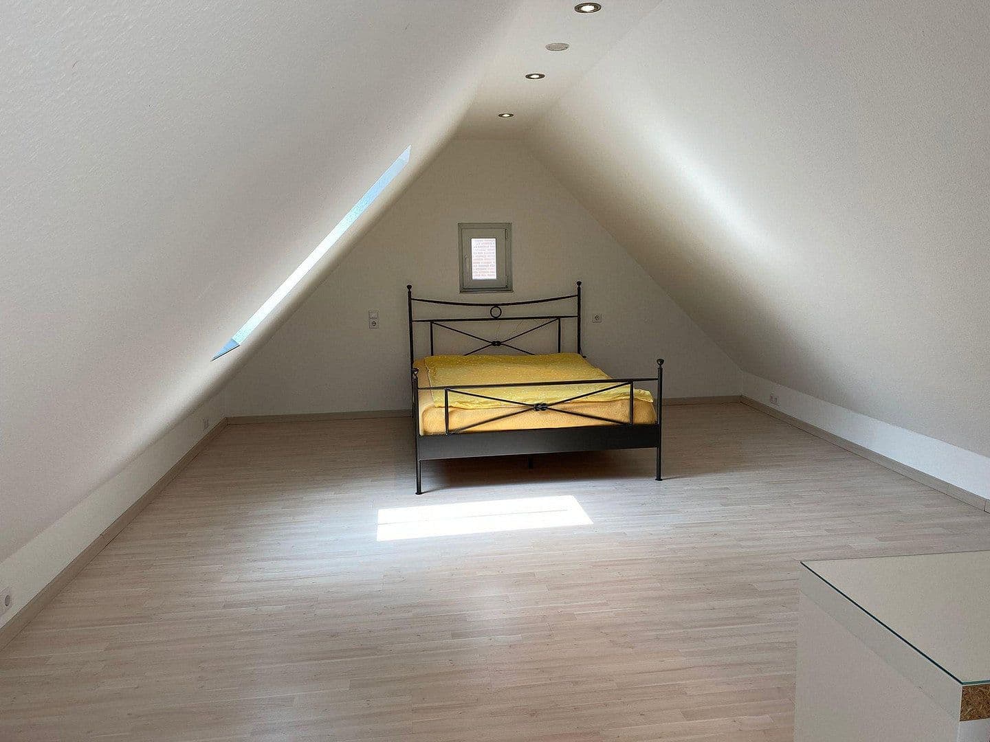 Pronájem bytu 4+kk 80 m², Sehnde, Dolní Sasko Pronájem bytu 4+kk 80 m², Sehnde, Dolní Sasko
