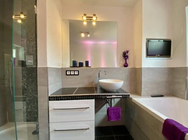 Pronájem bytu 3+1 90 m², München, Bavorsko Pronájem bytu 3+1 90 m², München, Bavorsko