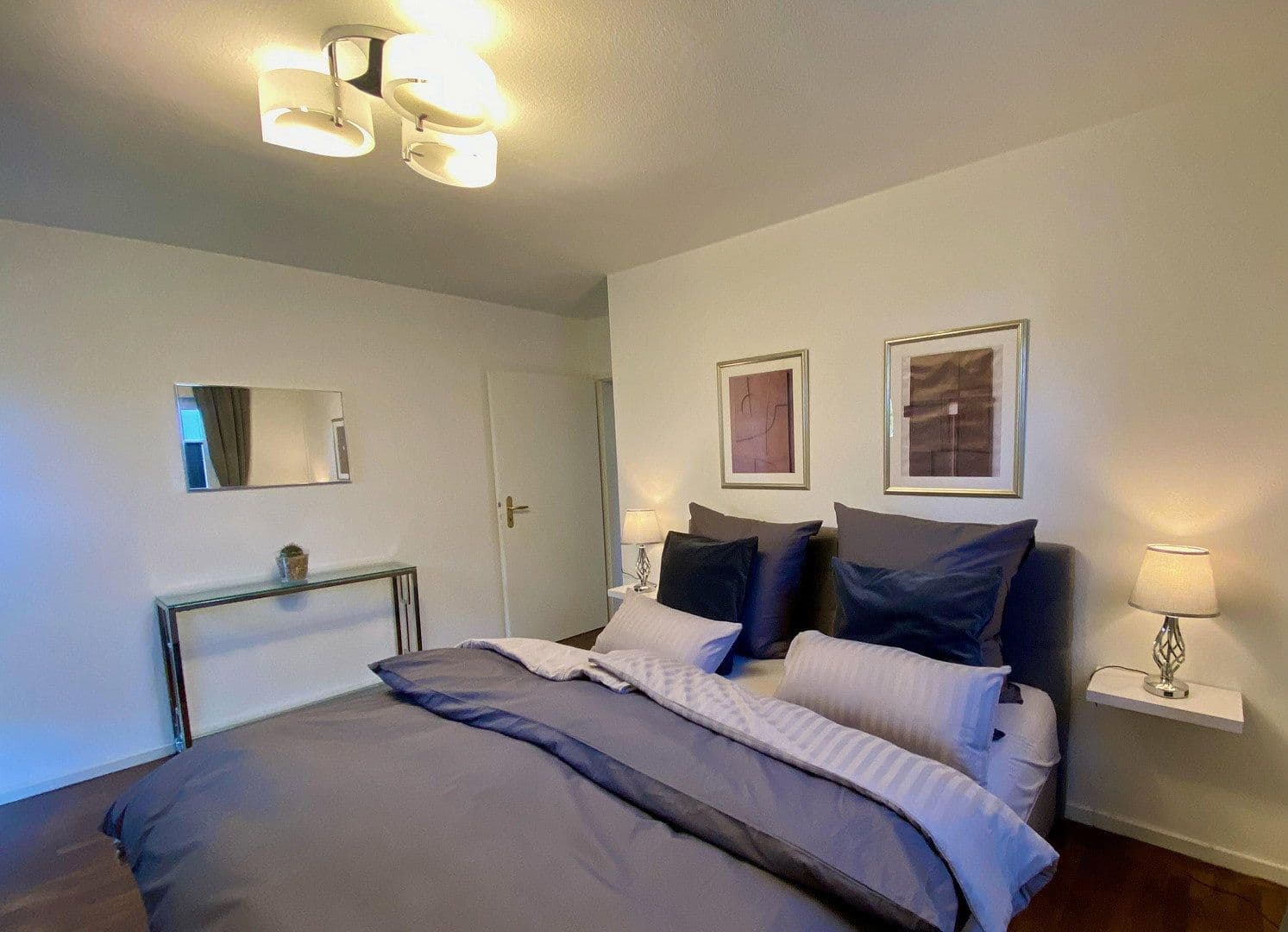 Pronájem bytu 3+1 90 m², München, Bavorsko Pronájem bytu 3+1 90 m², München, Bavorsko