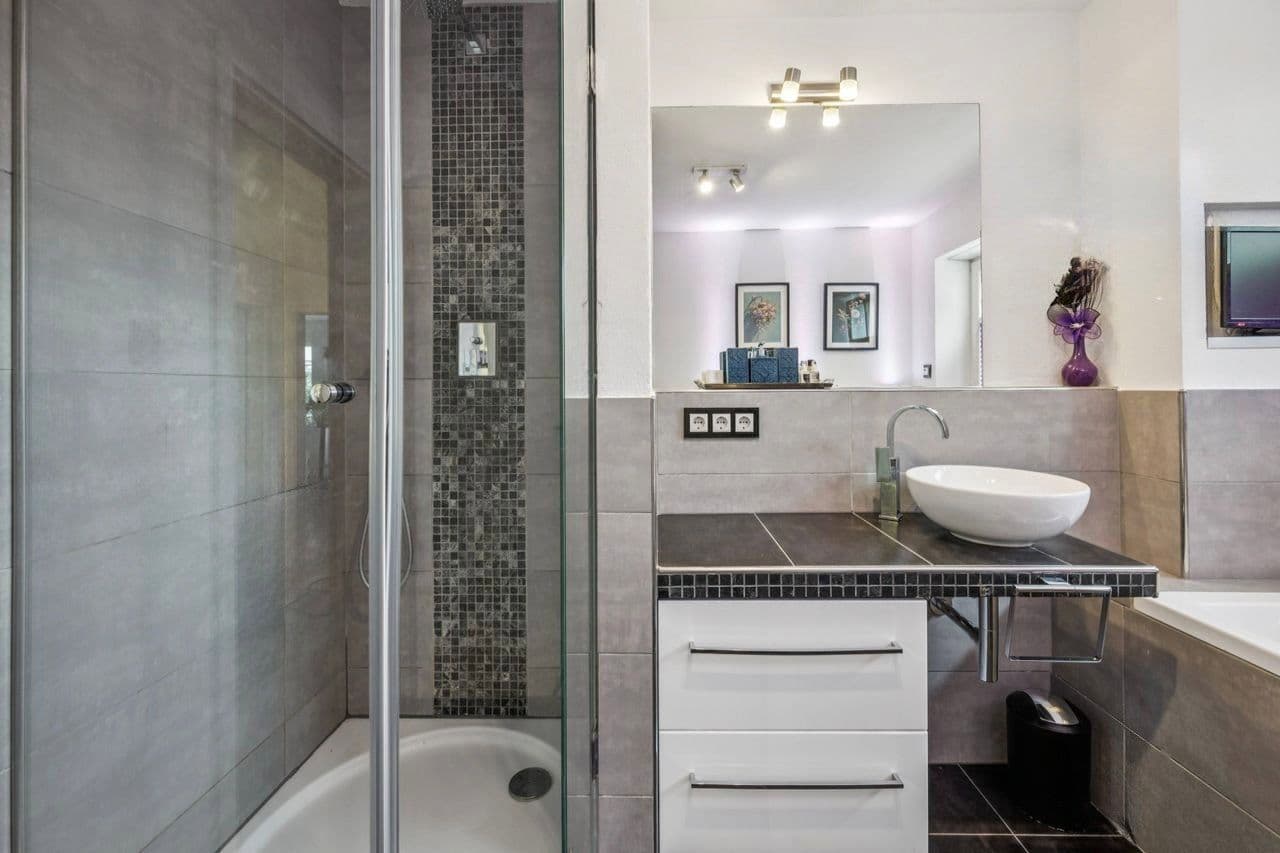 Pronájem bytu 3+1 90 m², München, Bavorsko Pronájem bytu 3+1 90 m², München, Bavorsko