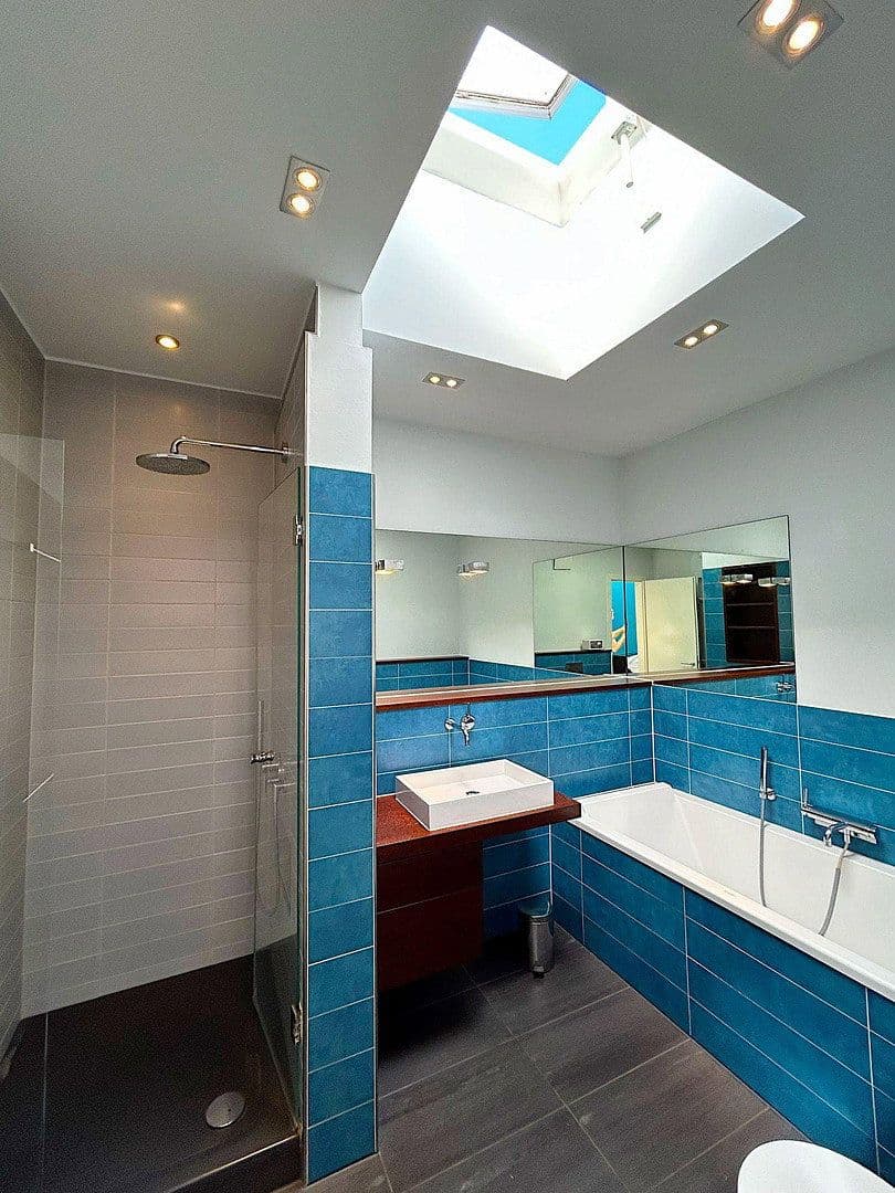 Pronájem bytu 3+kk 115 m², Köln, Severní Porýní-Vestfálsko Pronájem bytu 3+kk 115 m², Köln, Severní Porýní-Vestfálsko