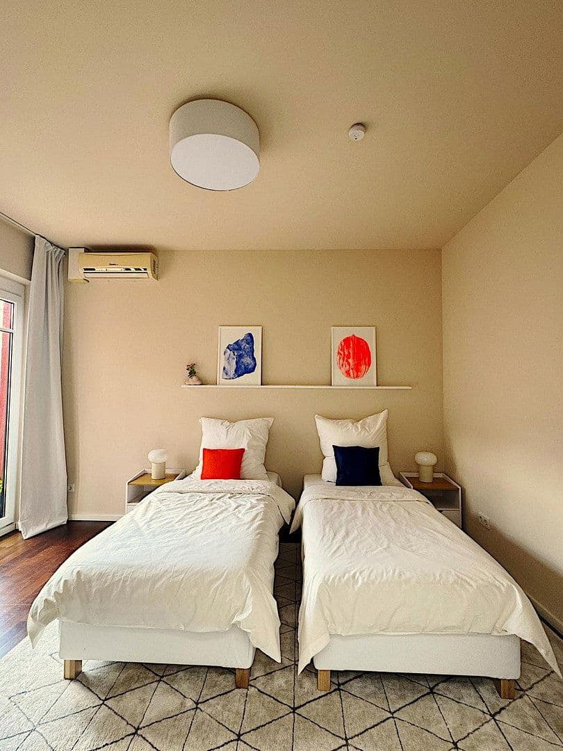 Pronájem bytu 3+kk 115 m², Köln, Severní Porýní-Vestfálsko Pronájem bytu 3+kk 115 m², Köln, Severní Porýní-Vestfálsko
