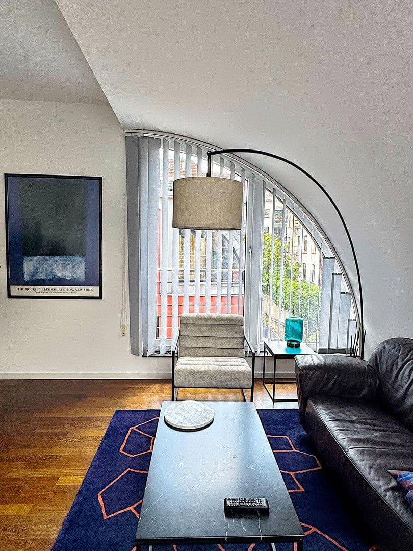 Pronájem bytu 3+kk 115 m², Köln, Severní Porýní-Vestfálsko Pronájem bytu 3+kk 115 m², Köln, Severní Porýní-Vestfálsko