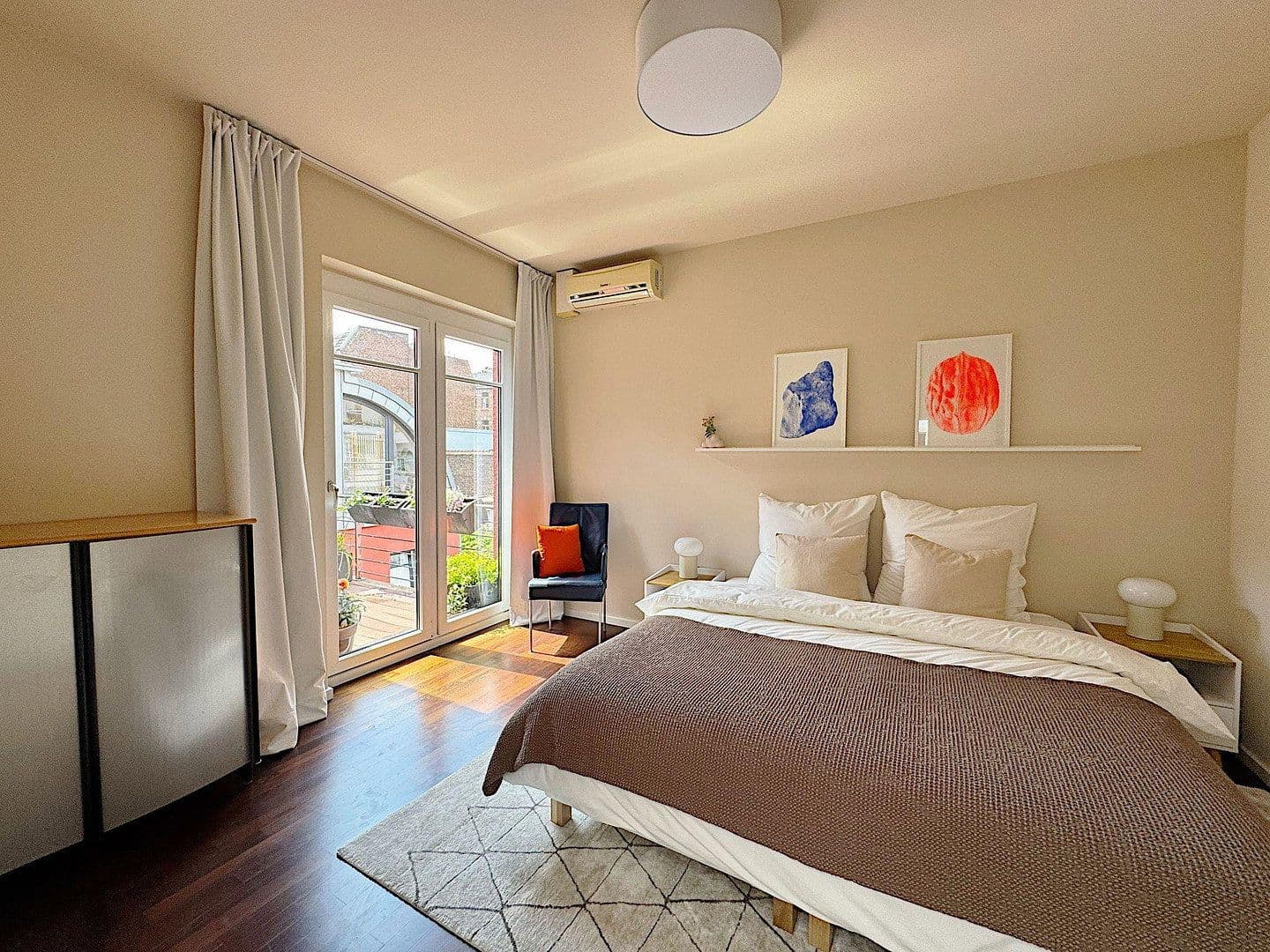 Pronájem bytu 3+kk 115 m², Köln, Severní Porýní-Vestfálsko Pronájem bytu 3+kk 115 m², Köln, Severní Porýní-Vestfálsko