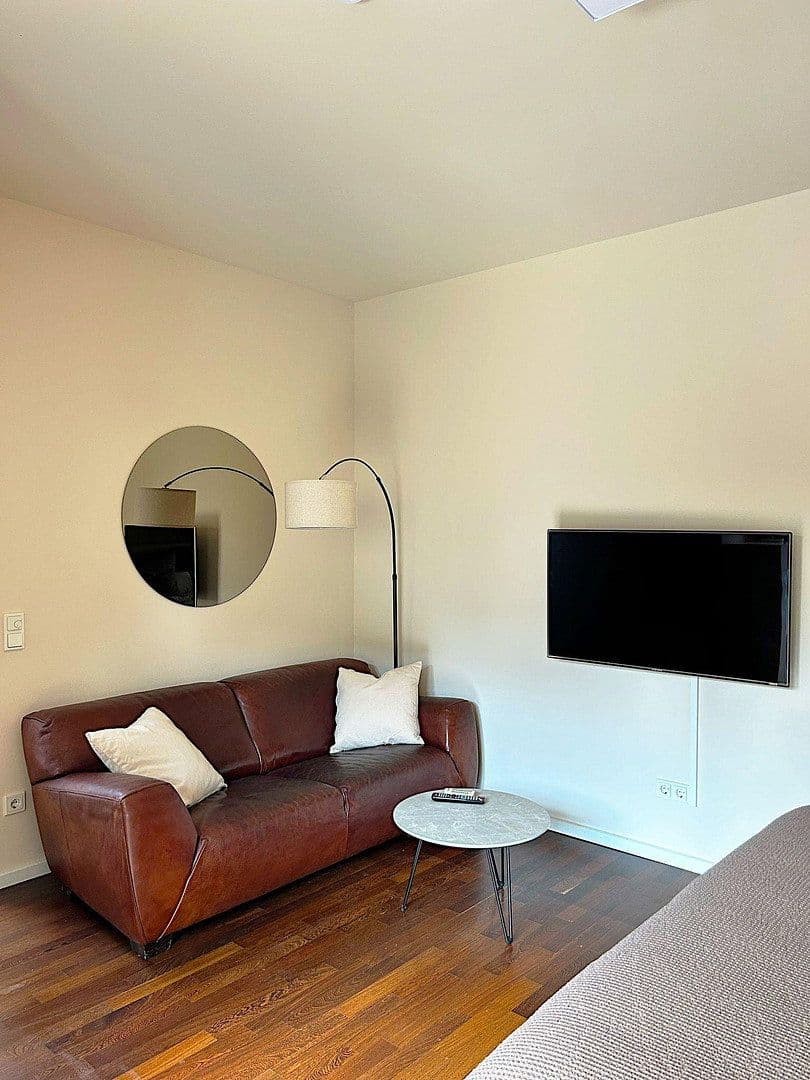 Pronájem bytu 3+kk 115 m², Köln, Severní Porýní-Vestfálsko Pronájem bytu 3+kk 115 m², Köln, Severní Porýní-Vestfálsko