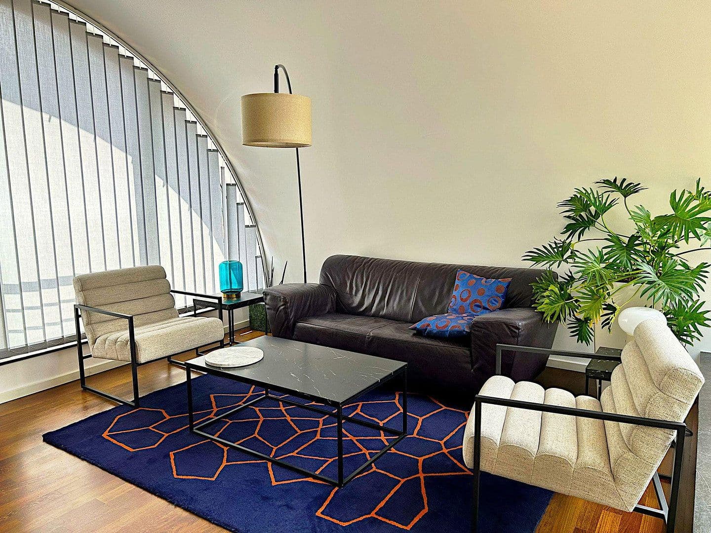 Pronájem bytu 3+kk 115 m², Köln, Severní Porýní-Vestfálsko Pronájem bytu 3+kk 115 m², Köln, Severní Porýní-Vestfálsko