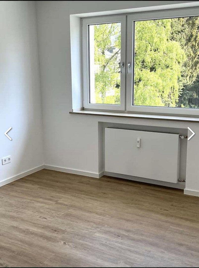 Pronájem bytu 3+1 66 m², Düsseldorf, Severní Porýní-Vestfálsko Pronájem bytu 3+1 66 m², Düsseldorf, Severní Porýní-Vestfálsko