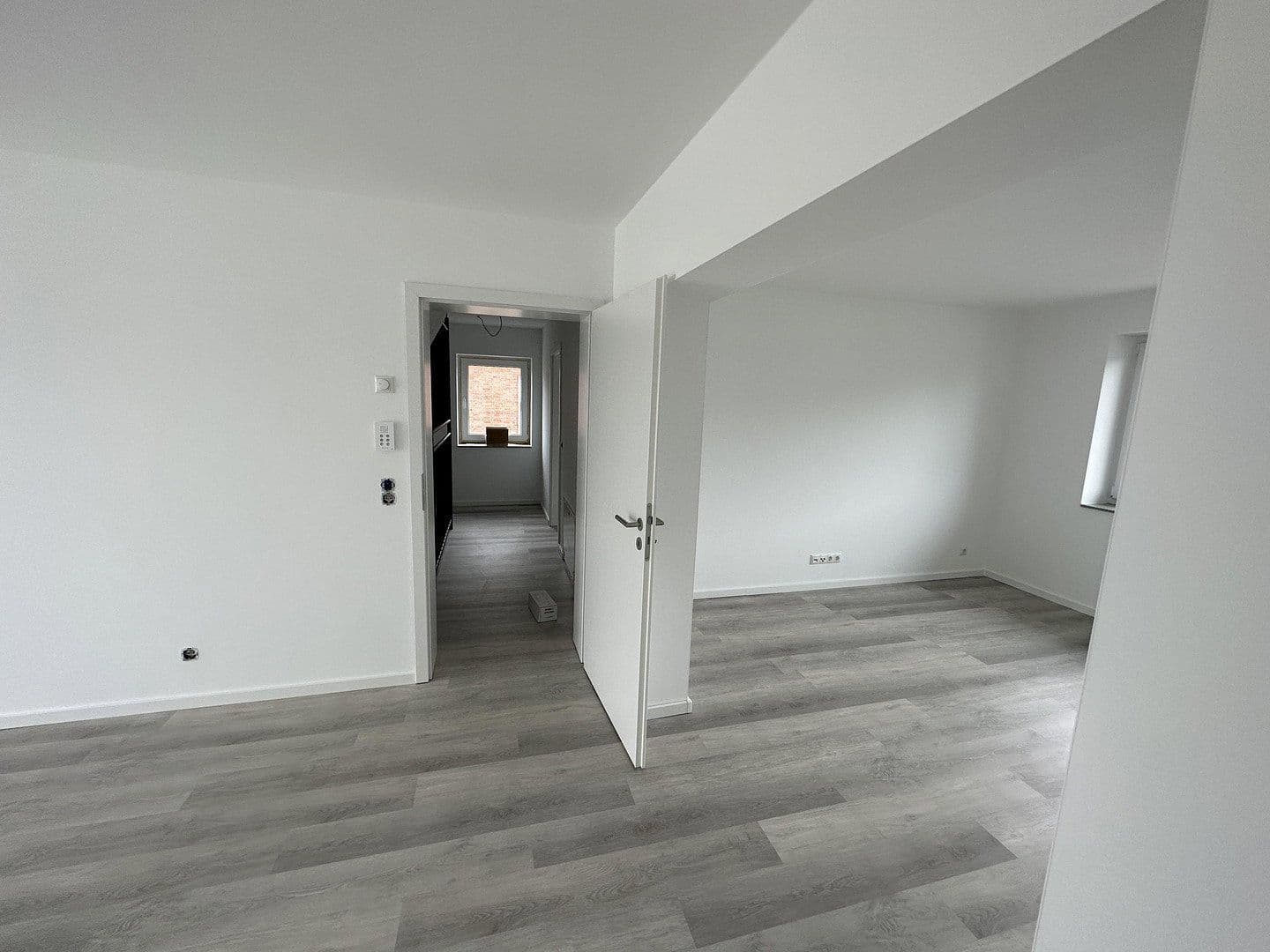 Pronájem bytu 4+1 116 m², Bachstraße 10, Bergheim, Severní Porýní-Vestfálsko Pronájem bytu 4+1 116 m², Bachstraße 10, Bergheim, Severní Porýní-Vestfálsko