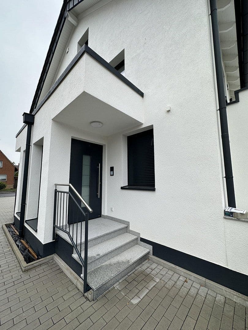 Pronájem bytu 4+1 116 m², Bachstraße 10, Bergheim, Severní Porýní-Vestfálsko Pronájem bytu 4+1 116 m², Bachstraße 10, Bergheim, Severní Porýní-Vestfálsko