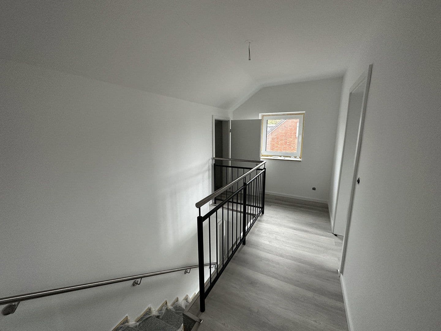 Pronájem bytu 4+1 116 m², Bachstraße 10, Bergheim, Severní Porýní-Vestfálsko Pronájem bytu 4+1 116 m², Bachstraße 10, Bergheim, Severní Porýní-Vestfálsko