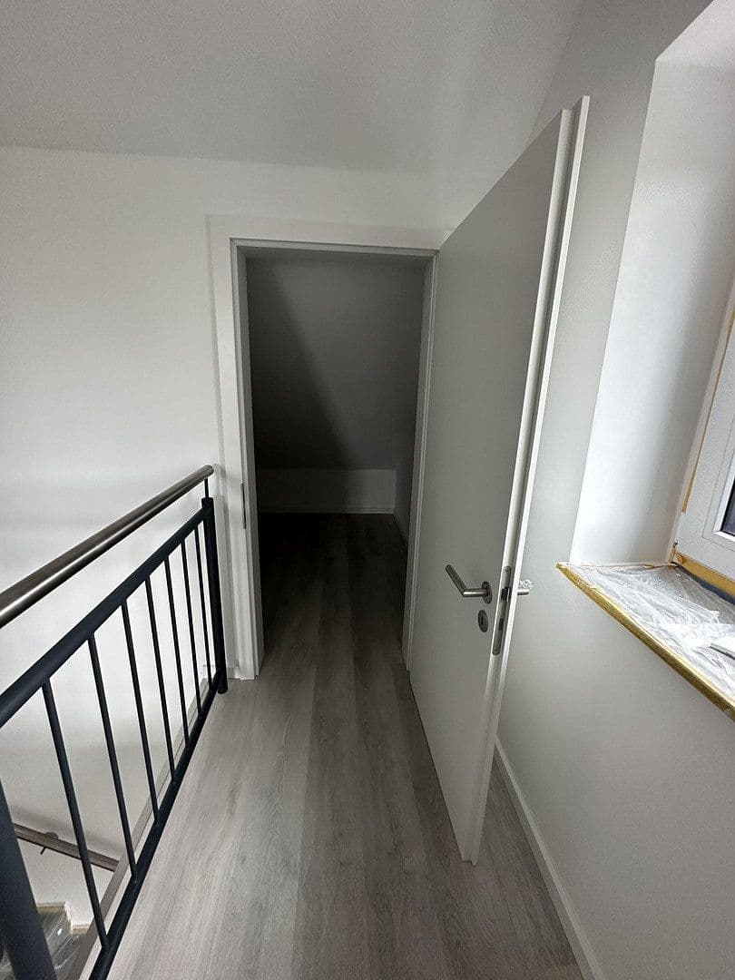 Pronájem bytu 4+1 116 m², Bachstraße 10, Bergheim, Severní Porýní-Vestfálsko Pronájem bytu 4+1 116 m², Bachstraße 10, Bergheim, Severní Porýní-Vestfálsko