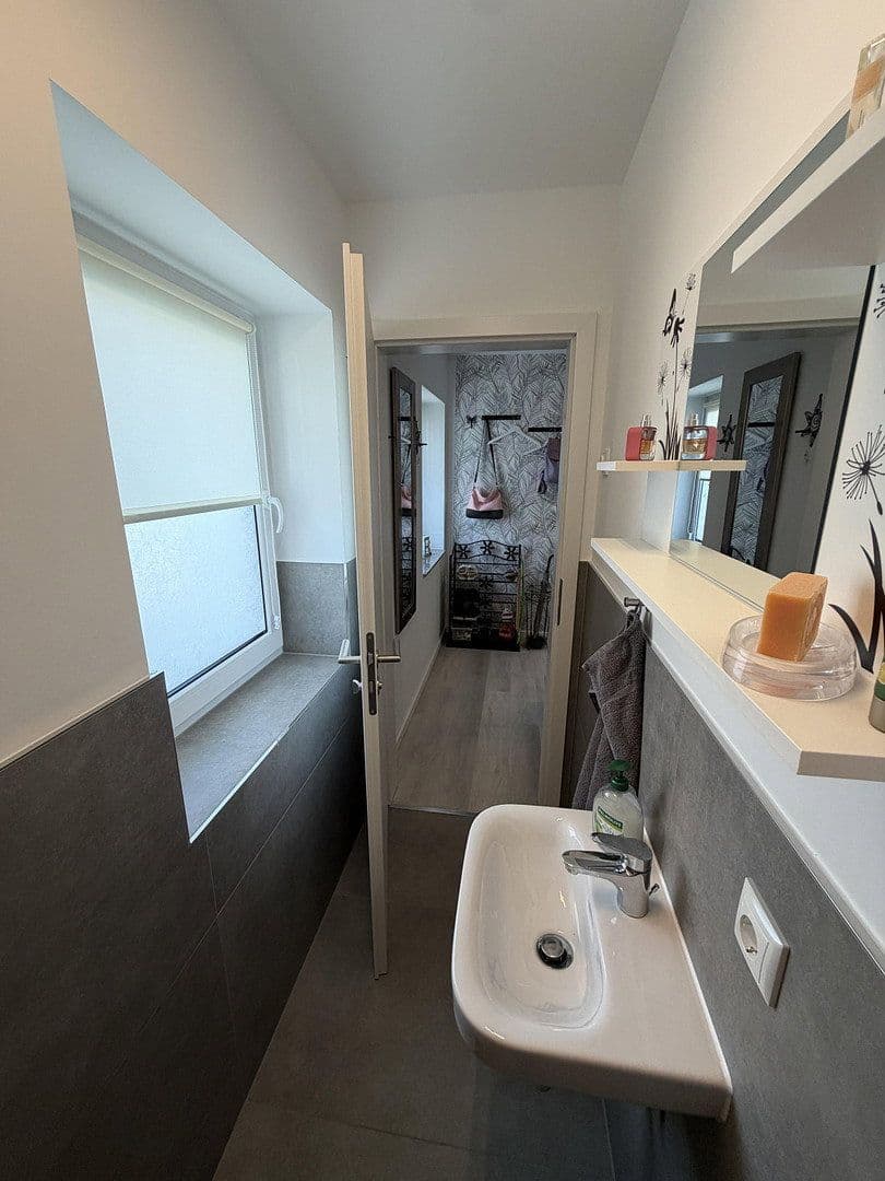 Pronájem bytu 4+1 116 m², Bachstraße 10, Bergheim, Severní Porýní-Vestfálsko Pronájem bytu 4+1 116 m², Bachstraße 10, Bergheim, Severní Porýní-Vestfálsko