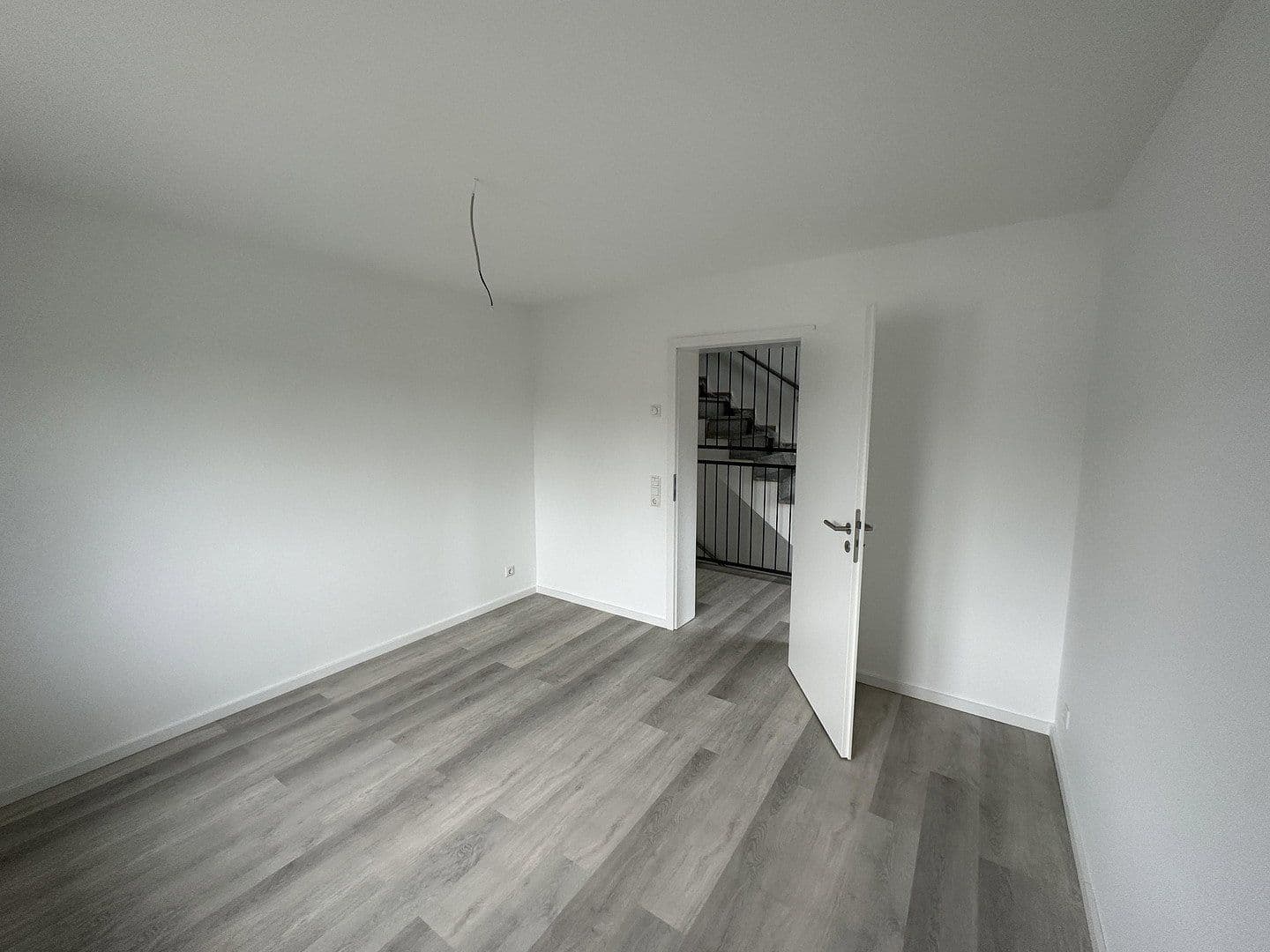 Pronájem bytu 4+1 116 m², Bachstraße 10, Bergheim, Severní Porýní-Vestfálsko Pronájem bytu 4+1 116 m², Bachstraße 10, Bergheim, Severní Porýní-Vestfálsko