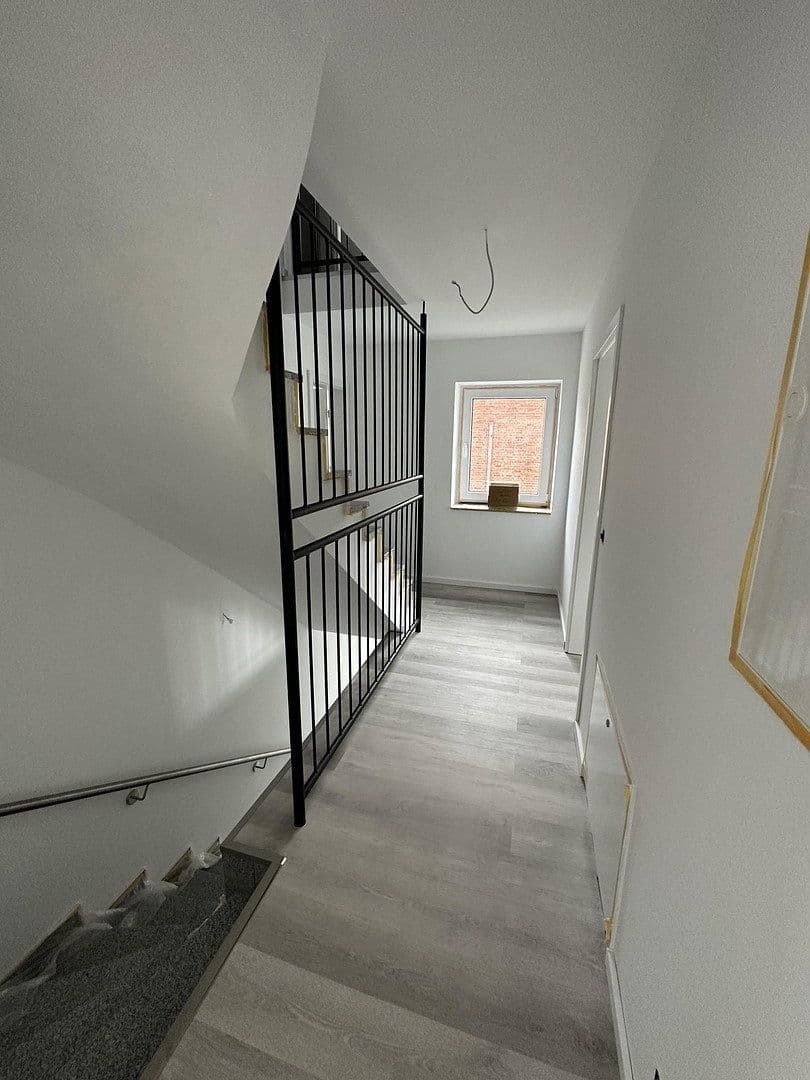 Pronájem bytu 4+1 116 m², Bachstraße 10, Bergheim, Severní Porýní-Vestfálsko Pronájem bytu 4+1 116 m², Bachstraße 10, Bergheim, Severní Porýní-Vestfálsko
