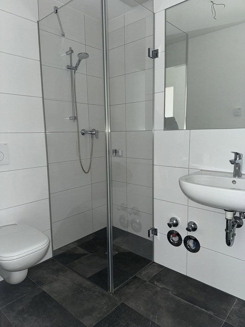 Pronájem bytu 3+1 92 m², Stresemannstraße / Ahornweg, Frechen, Severní Porýní-Vestfálsko Pronájem bytu 3+1 92 m², Stresemannstraße / Ahornweg, Frechen, Severní Porýní-Vestfálsko