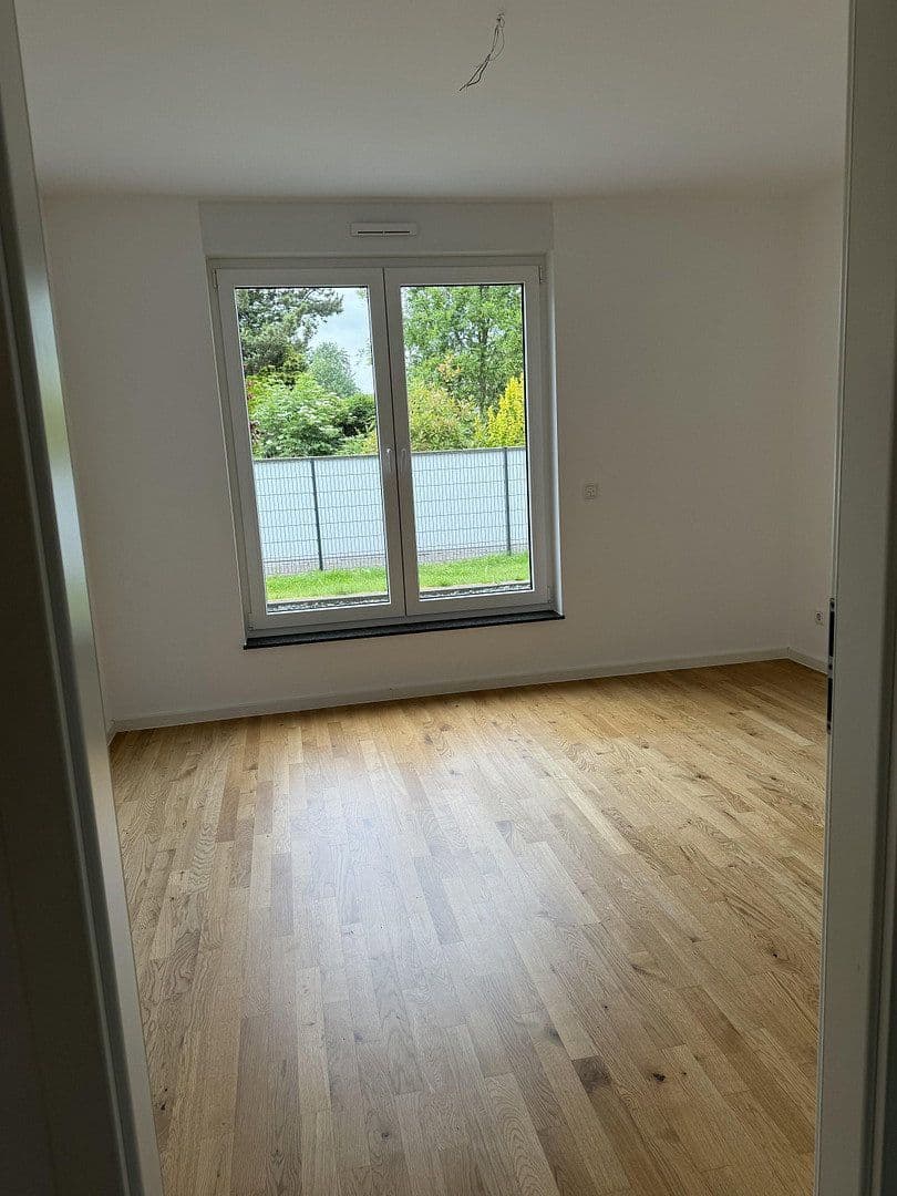 Pronájem bytu 3+1 92 m², Stresemannstraße / Ahornweg, Frechen, Severní Porýní-Vestfálsko Pronájem bytu 3+1 92 m², Stresemannstraße / Ahornweg, Frechen, Severní Porýní-Vestfálsko