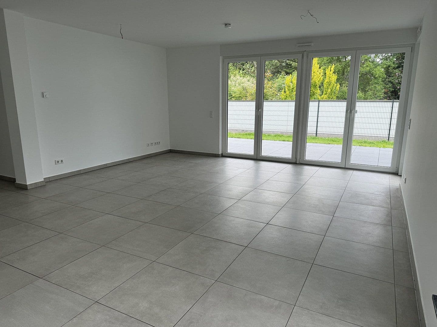 Pronájem bytu 3+1 92 m², Stresemannstraße / Ahornweg, Frechen, Severní Porýní-Vestfálsko Pronájem bytu 3+1 92 m², Stresemannstraße / Ahornweg, Frechen, Severní Porýní-Vestfálsko