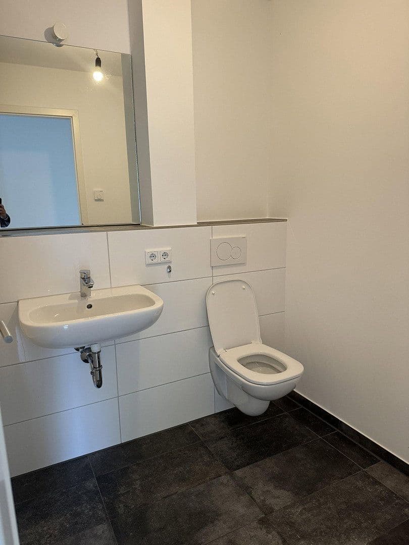 Pronájem bytu 3+1 92 m², Stresemannstraße / Ahornweg, Frechen, Severní Porýní-Vestfálsko Pronájem bytu 3+1 92 m², Stresemannstraße / Ahornweg, Frechen, Severní Porýní-Vestfálsko