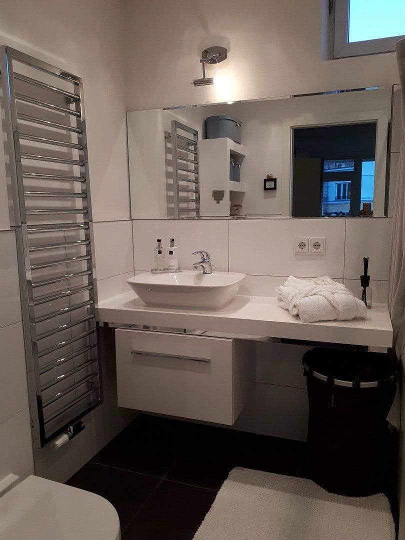 Prodej bytu 2+kk 80 m², Karlsruhe Straße / Kurfürstendamm, Berlin, Berlín Prodej bytu 2+kk 80 m², Karlsruhe Straße / Kurfürstendamm, Berlin, Berlín