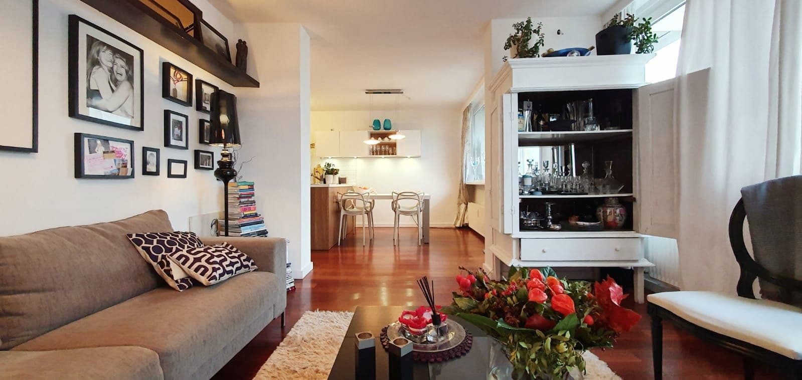Prodej bytu 2+kk 80 m², Karlsruhe Straße / Kurfürstendamm, Berlin, Berlín Prodej bytu 2+kk 80 m², Karlsruhe Straße / Kurfürstendamm, Berlin, Berlín