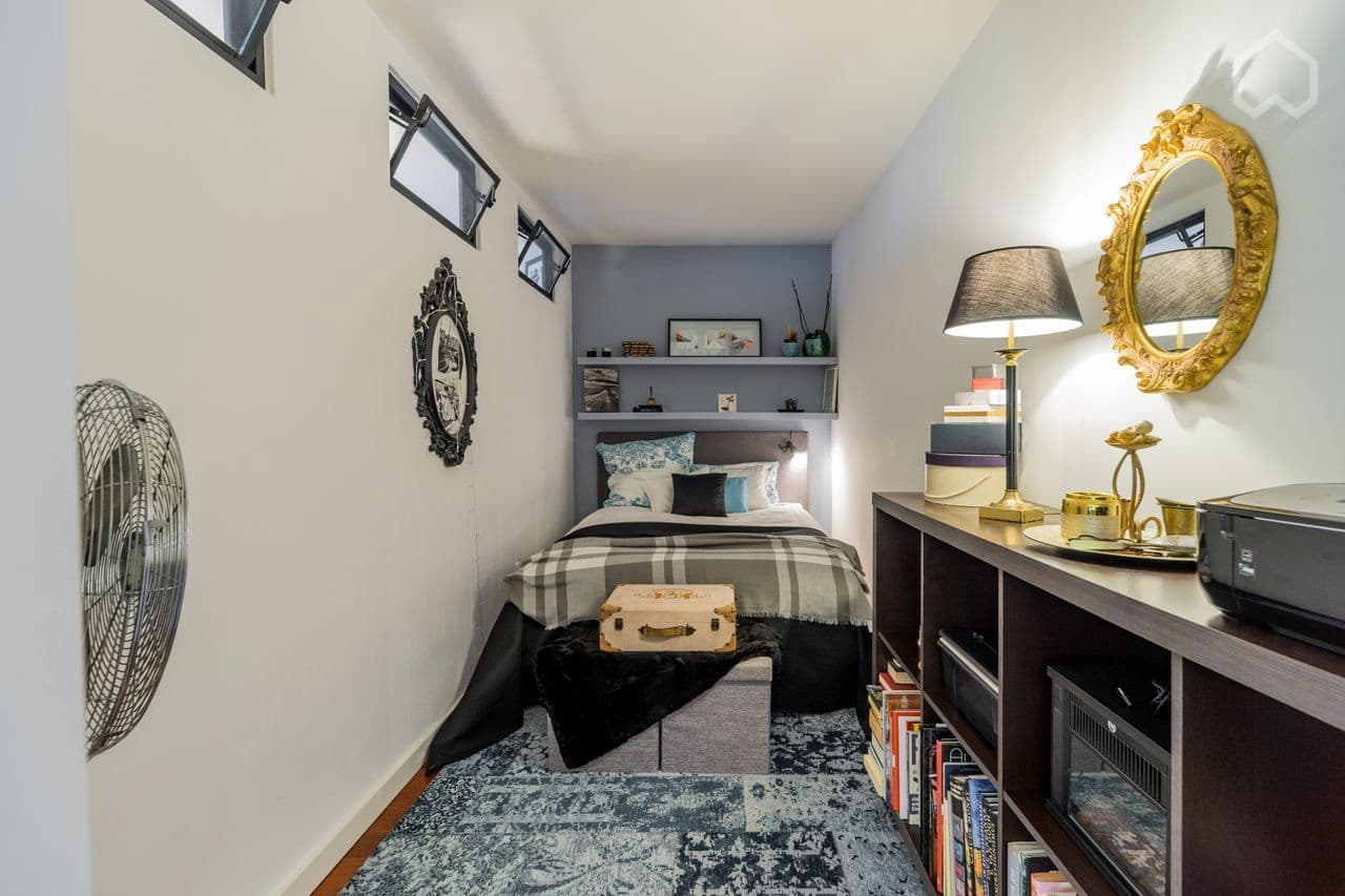 Prodej bytu 2+kk 80 m², Karlsruhe Straße / Kurfürstendamm, Berlin, Berlín Prodej bytu 2+kk 80 m², Karlsruhe Straße / Kurfürstendamm, Berlin, Berlín