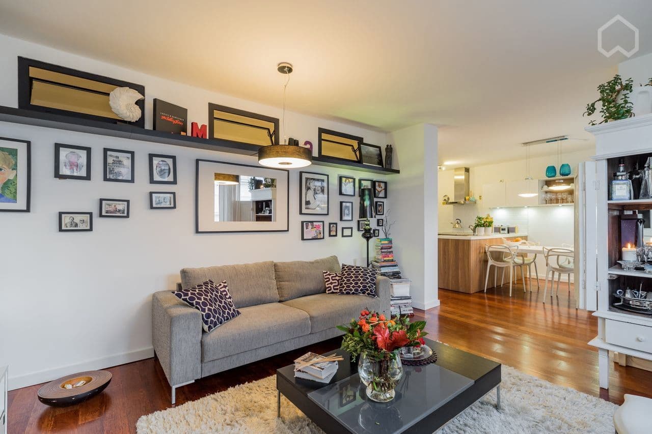 Prodej bytu 2+kk 80 m², Karlsruhe Straße / Kurfürstendamm, Berlin, Berlín Prodej bytu 2+kk 80 m², Karlsruhe Straße / Kurfürstendamm, Berlin, Berlín