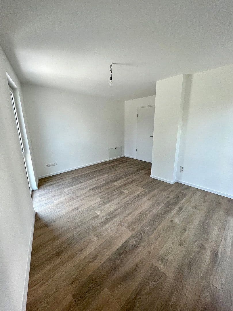 Pronájem domu 140 m², pozemek 170 m², Paderborn, Severní Porýní-Vestfálsko Pronájem domu 140 m², pozemek 170 m², Paderborn, Severní Porýní-Vestfálsko