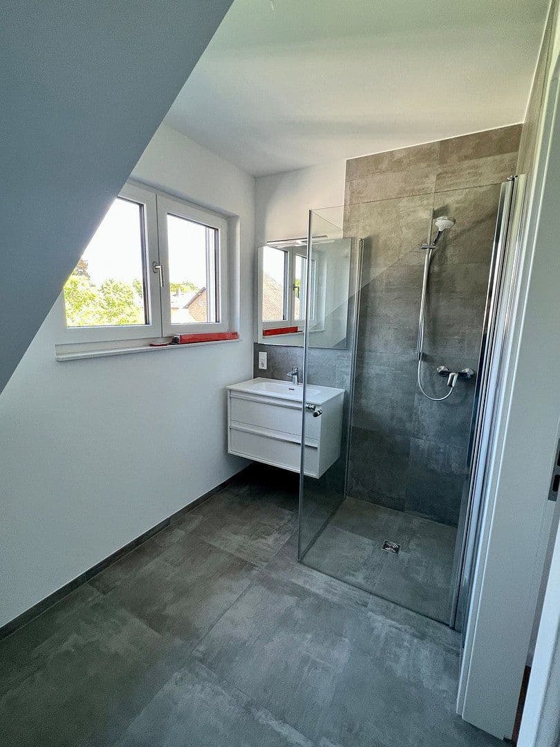 Pronájem domu 140 m², pozemek 170 m², Paderborn, Severní Porýní-Vestfálsko Pronájem domu 140 m², pozemek 170 m², Paderborn, Severní Porýní-Vestfálsko