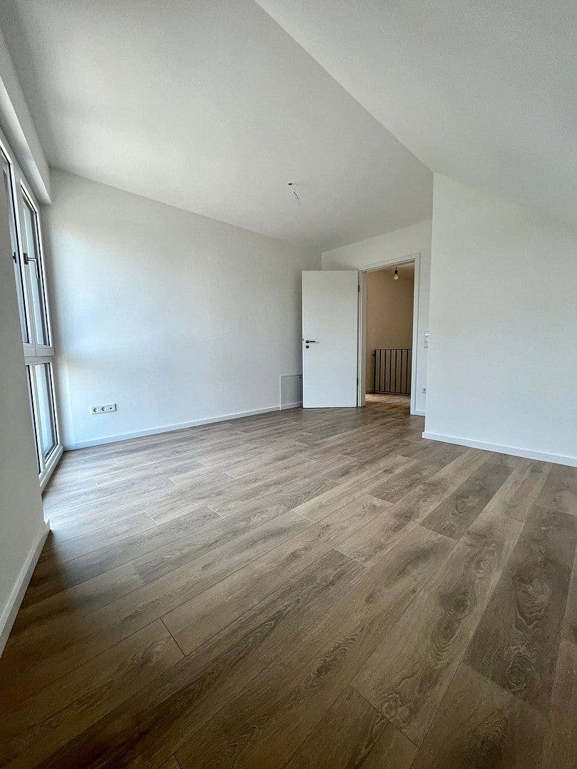 Pronájem domu 140 m², pozemek 170 m², Paderborn, Severní Porýní-Vestfálsko Pronájem domu 140 m², pozemek 170 m², Paderborn, Severní Porýní-Vestfálsko