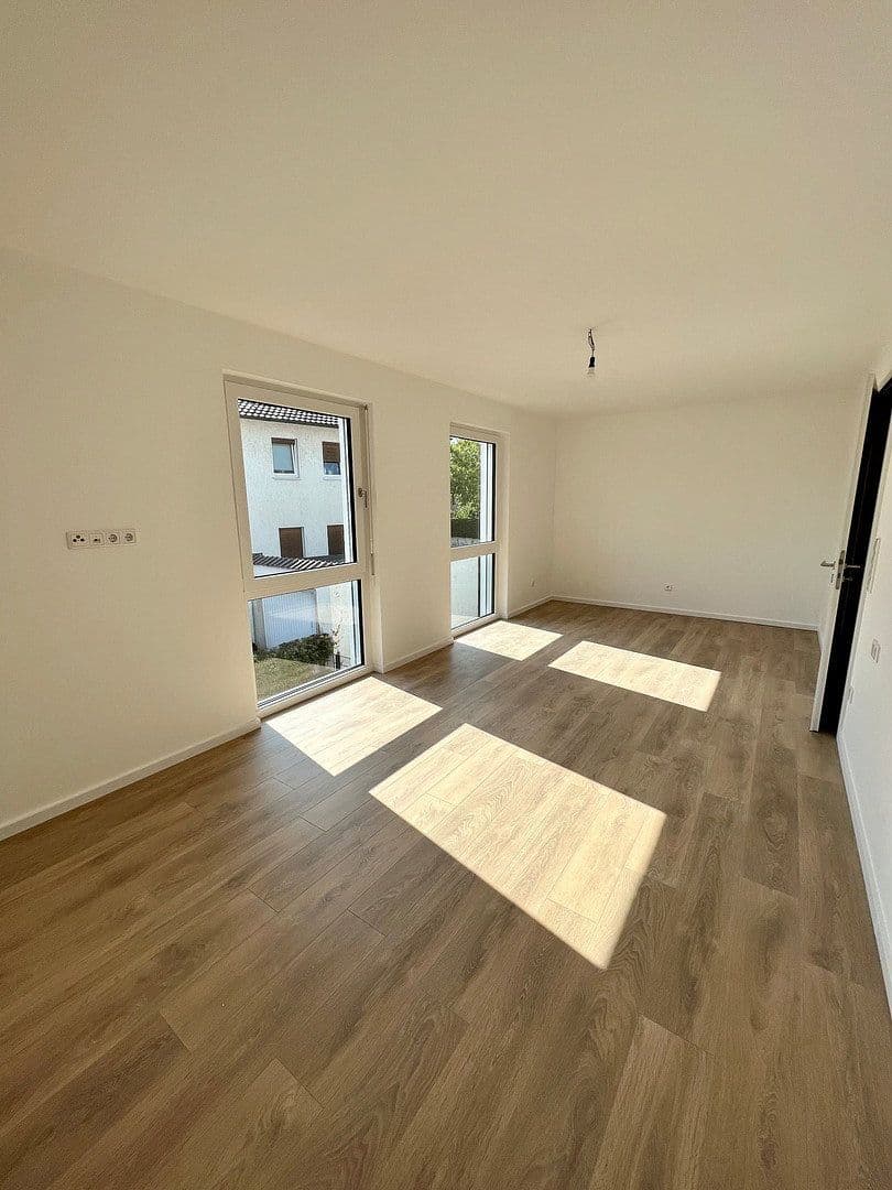 Pronájem domu 140 m², pozemek 170 m², Paderborn, Severní Porýní-Vestfálsko Pronájem domu 140 m², pozemek 170 m², Paderborn, Severní Porýní-Vestfálsko