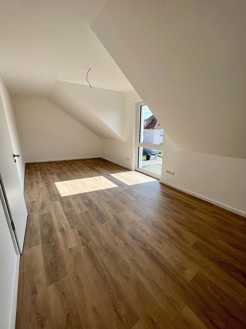 Pronájem domu 140 m², pozemek 170 m², Paderborn, Severní Porýní-Vestfálsko Pronájem domu 140 m², pozemek 170 m², Paderborn, Severní Porýní-Vestfálsko