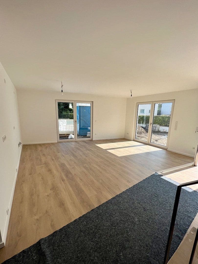 Pronájem domu 140 m², pozemek 170 m², Paderborn, Severní Porýní-Vestfálsko Pronájem domu 140 m², pozemek 170 m², Paderborn, Severní Porýní-Vestfálsko
