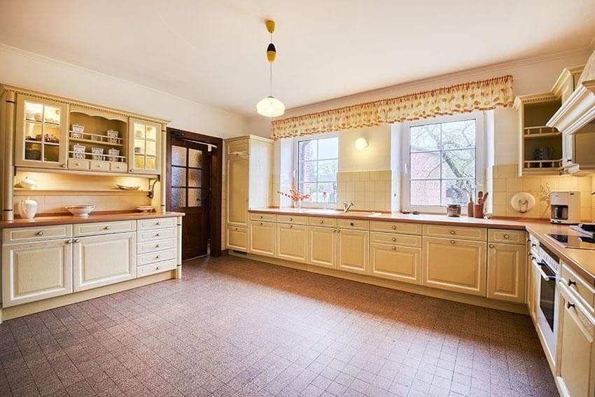 Prodej domu 350 m², pozemek 1.500 m², Seevetal, Dolní Sasko Prodej domu 350 m², pozemek 1.500 m², Seevetal, Dolní Sasko