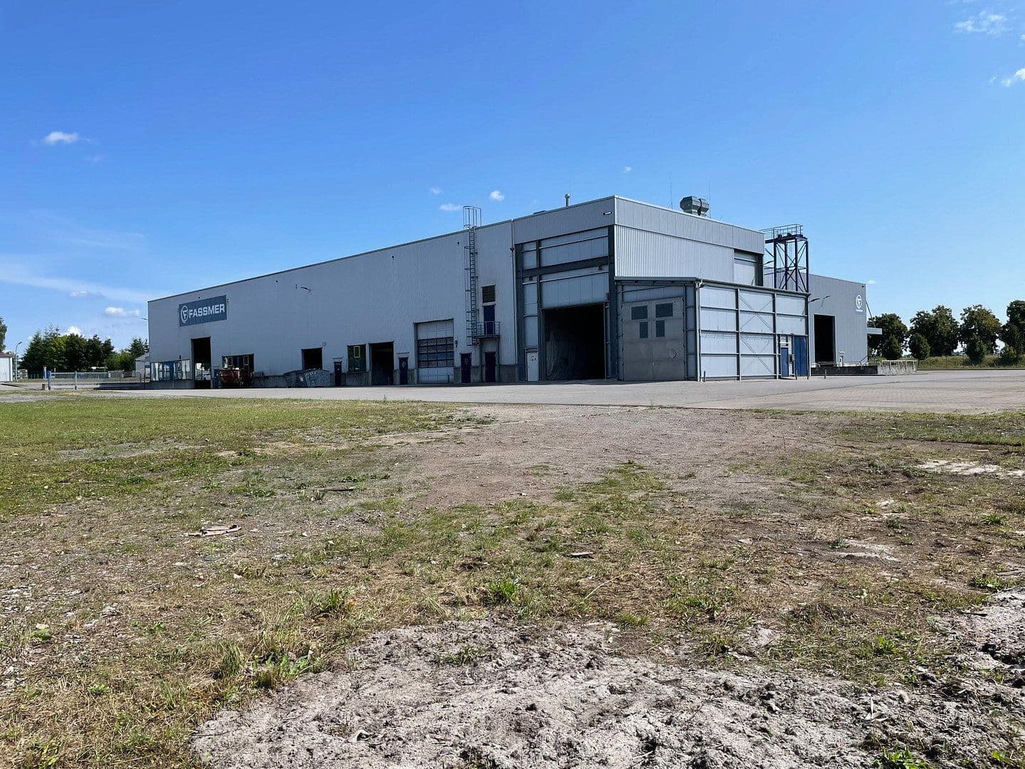 Prodej nebytového prostoru 25.719 m², Ahornstrasse 12, Rechlin, Mecklenburg-Vorpommern Prodej nebytového prostoru 25.719 m², Ahornstrasse 12, Rechlin, Mecklenburg-Vorpommern