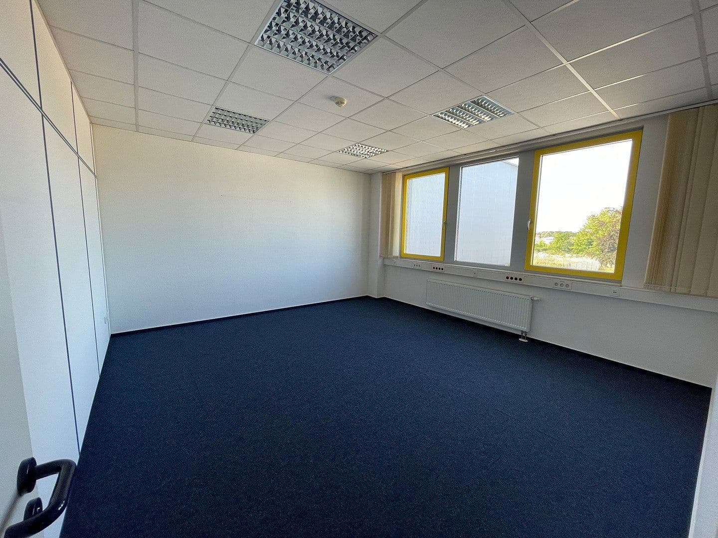 Prodej nebytového prostoru 25.719 m², Ahornstrasse 12, Rechlin, Mecklenburg-Vorpommern Prodej nebytového prostoru 25.719 m², Ahornstrasse 12, Rechlin, Mecklenburg-Vorpommern