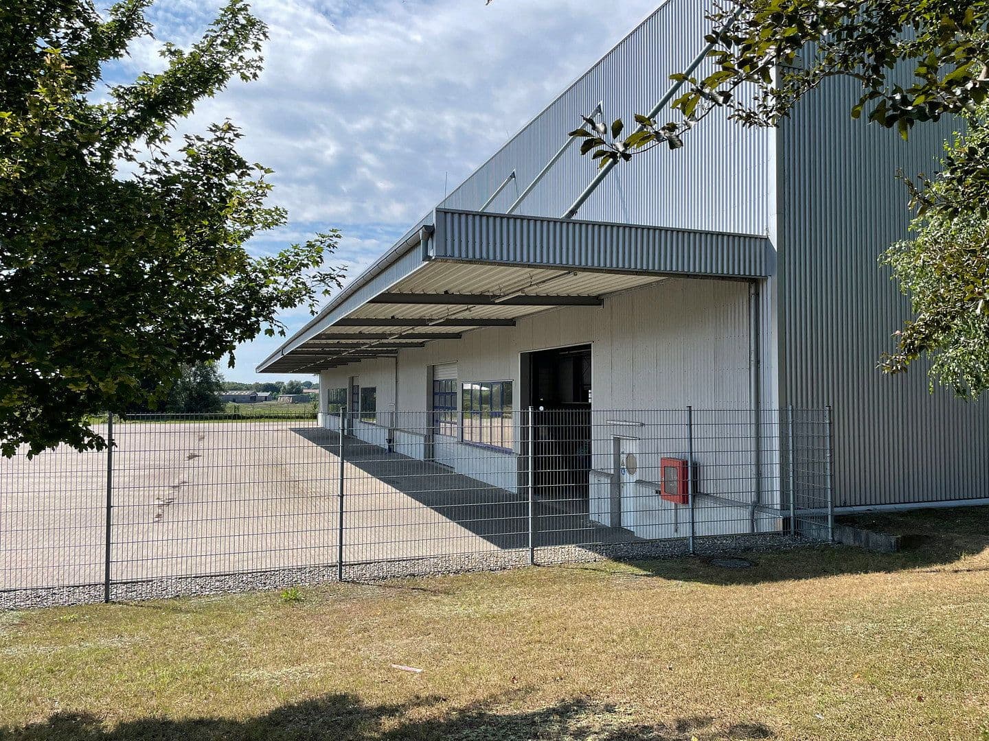 Prodej nebytového prostoru 25.719 m², Ahornstrasse 12, Rechlin, Mecklenburg-Vorpommern Prodej nebytového prostoru 25.719 m², Ahornstrasse 12, Rechlin, Mecklenburg-Vorpommern
