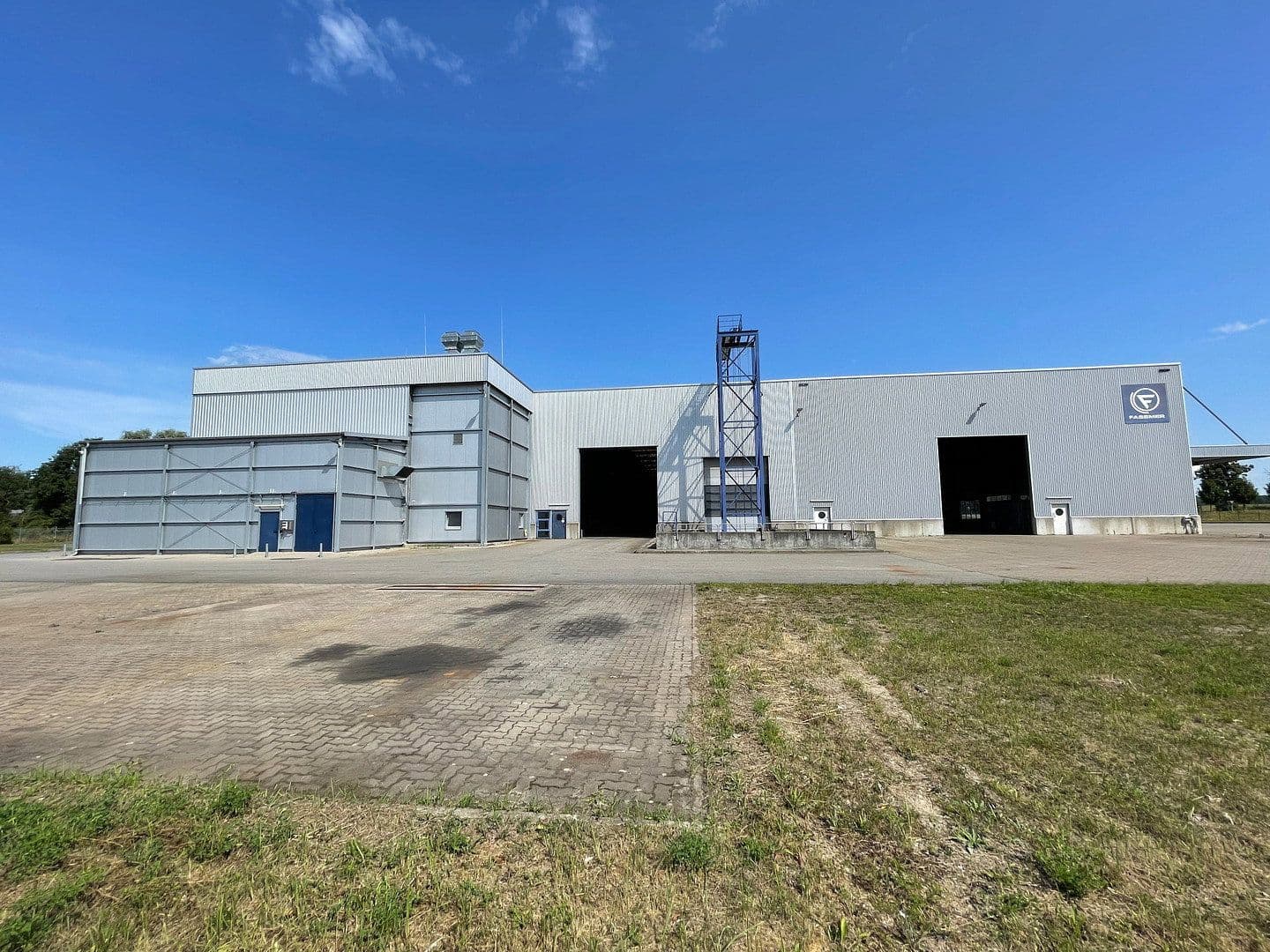 Prodej nebytového prostoru 25.719 m², Ahornstrasse 12, Rechlin, Mecklenburg-Vorpommern Prodej nebytového prostoru 25.719 m², Ahornstrasse 12, Rechlin, Mecklenburg-Vorpommern