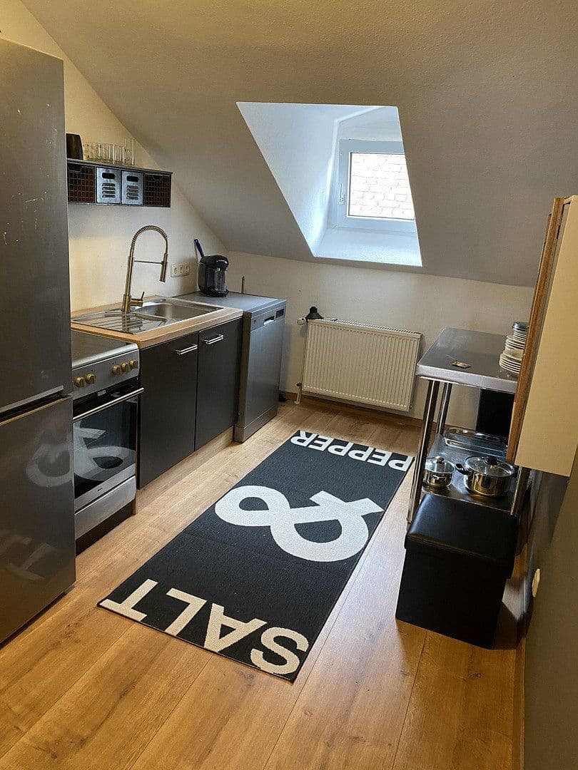 Pronájem bytu 2+kk 60 m², Moritzstr.8 Hinterhaus, Wiesbaden, Hessen Pronájem bytu 2+kk 60 m², Moritzstr.8 Hinterhaus, Wiesbaden, Hessen