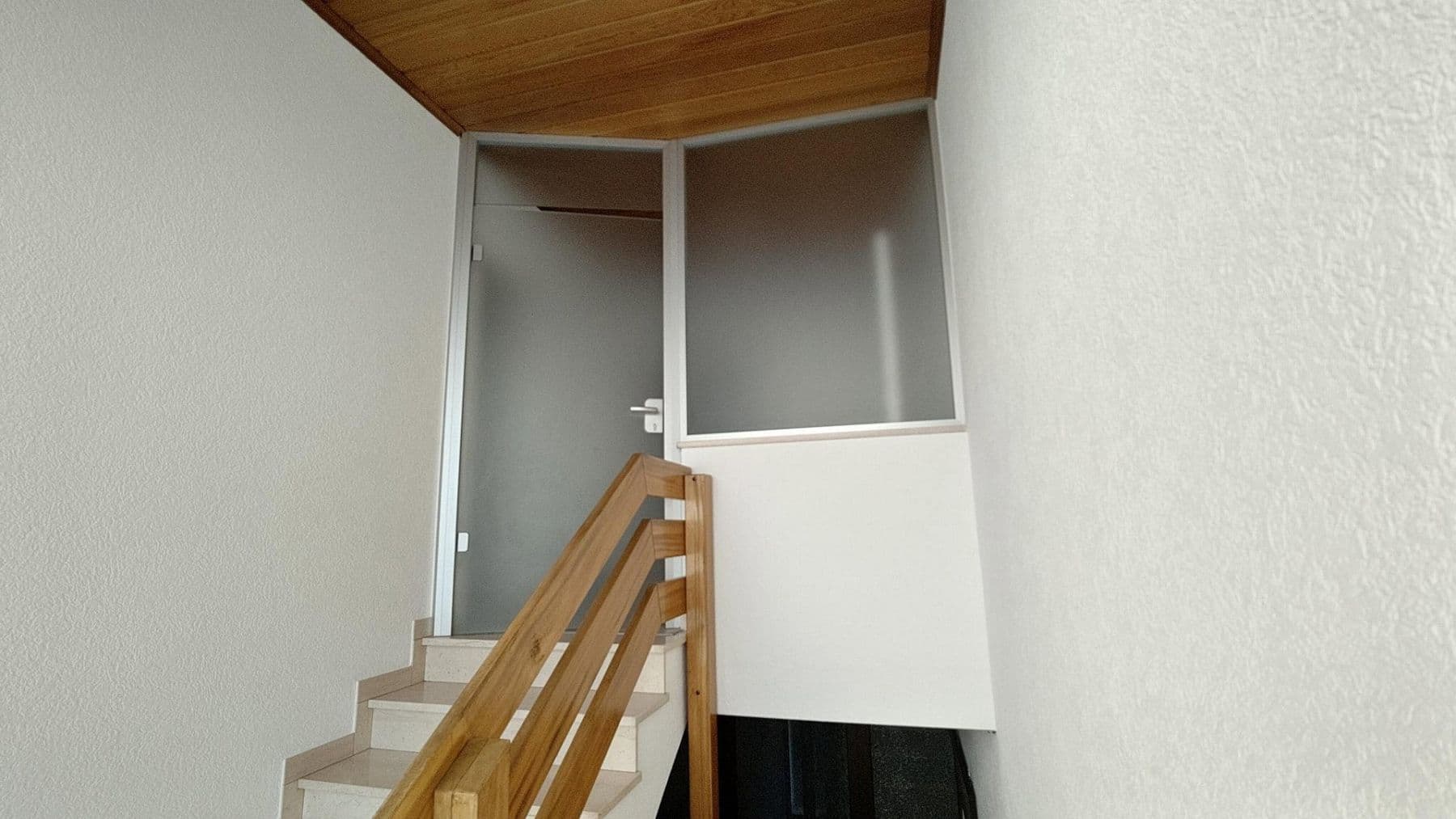 Pronájem bytu 3+1 88 m², Bickenbach, Hessen Pronájem bytu 3+1 88 m², Bickenbach, Hessen