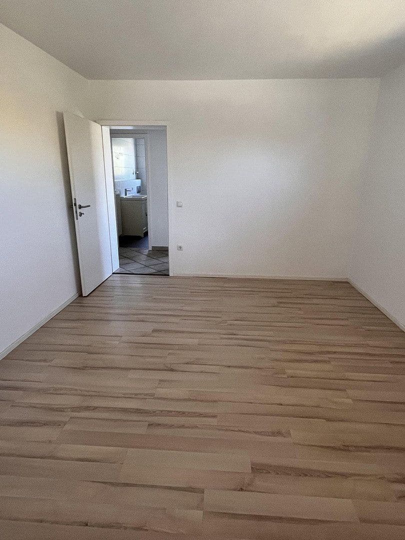 Pronájem bytu 5+1 124 m², Petristr. 7, Meitingen, Bavorsko Pronájem bytu 5+1 124 m², Petristr. 7, Meitingen, Bavorsko