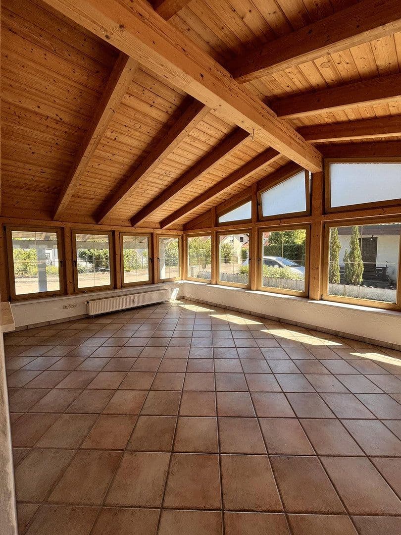 Pronájem bytu 5+1 124 m², Petristr. 7, Meitingen, Bavorsko Pronájem bytu 5+1 124 m², Petristr. 7, Meitingen, Bavorsko