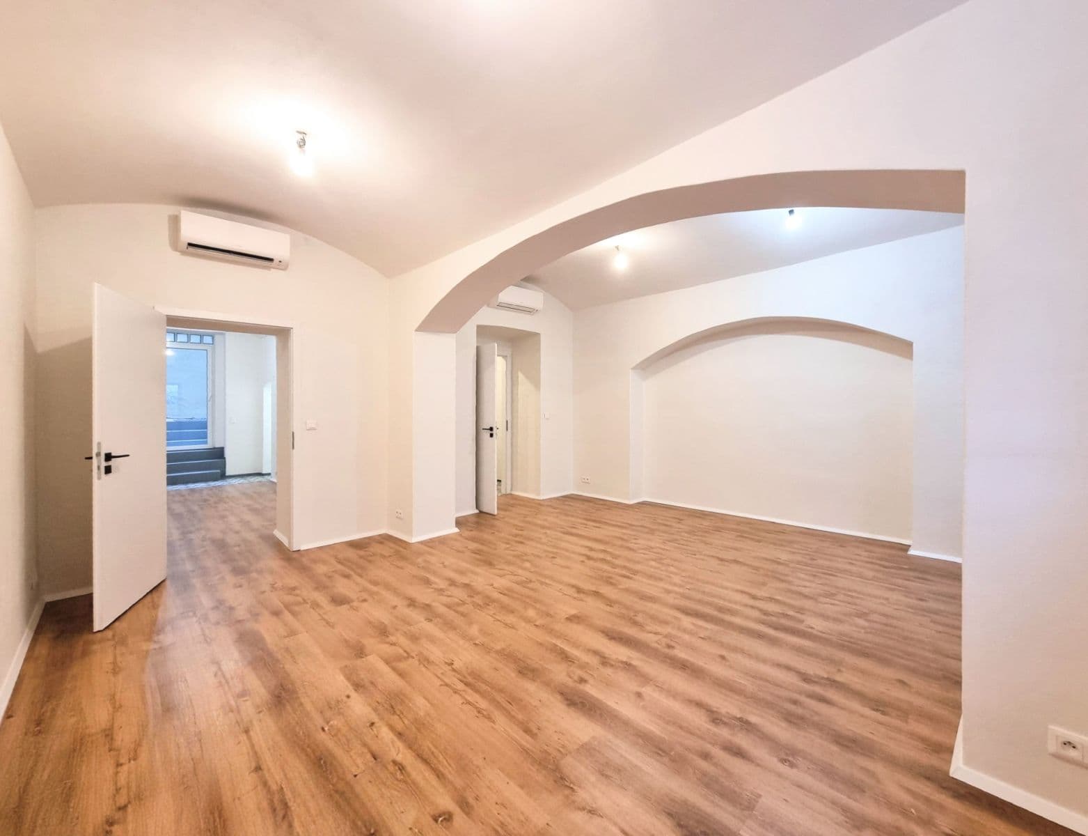 Pronájem bytu 2+kk 68 m², Žitomírská, Praha, Praha Pronájem bytu 2+kk 68 m², Žitomírská, Praha, Praha